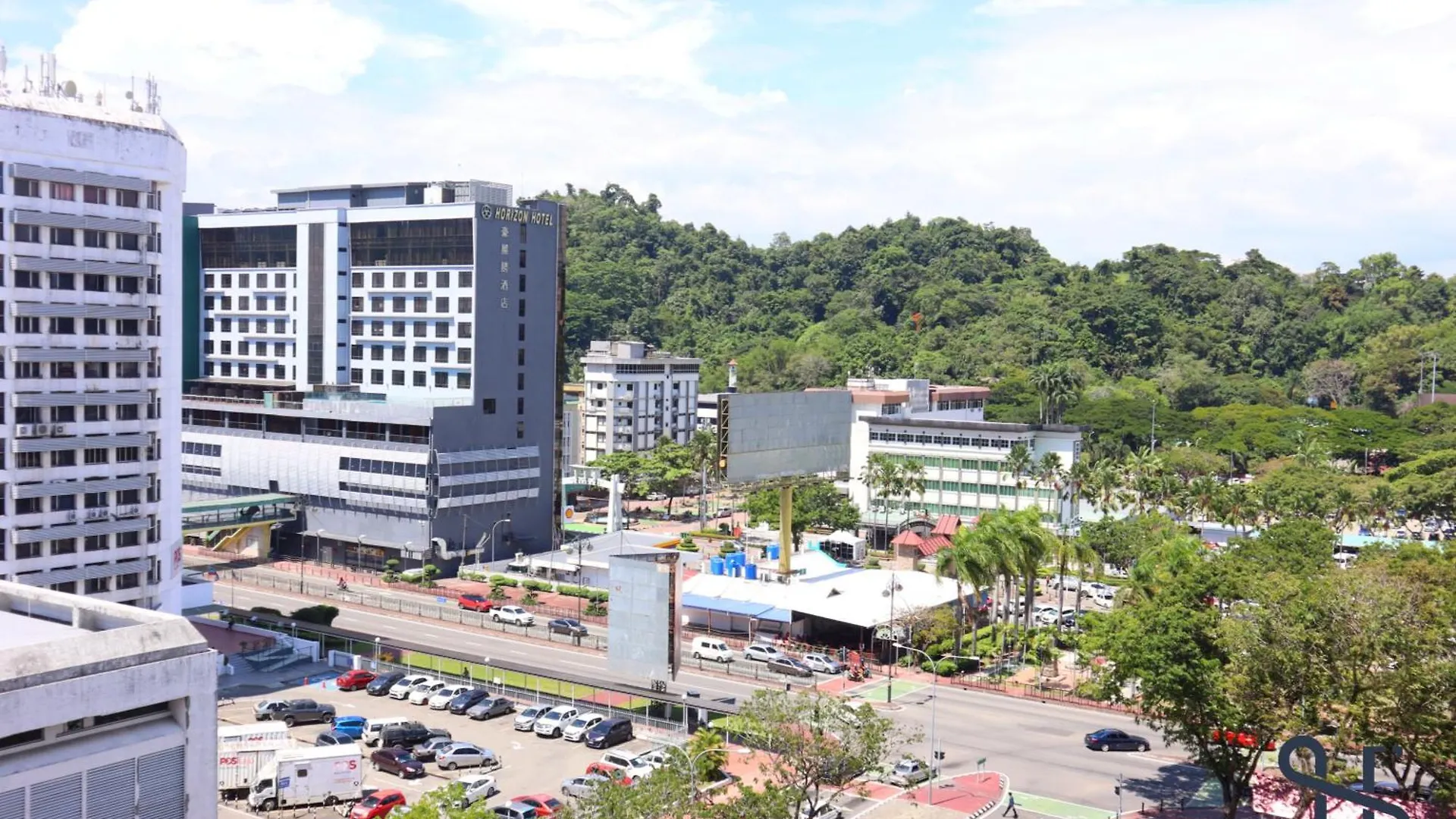 Homesuite' Home At The Shore Kota Kinabalu Apartment